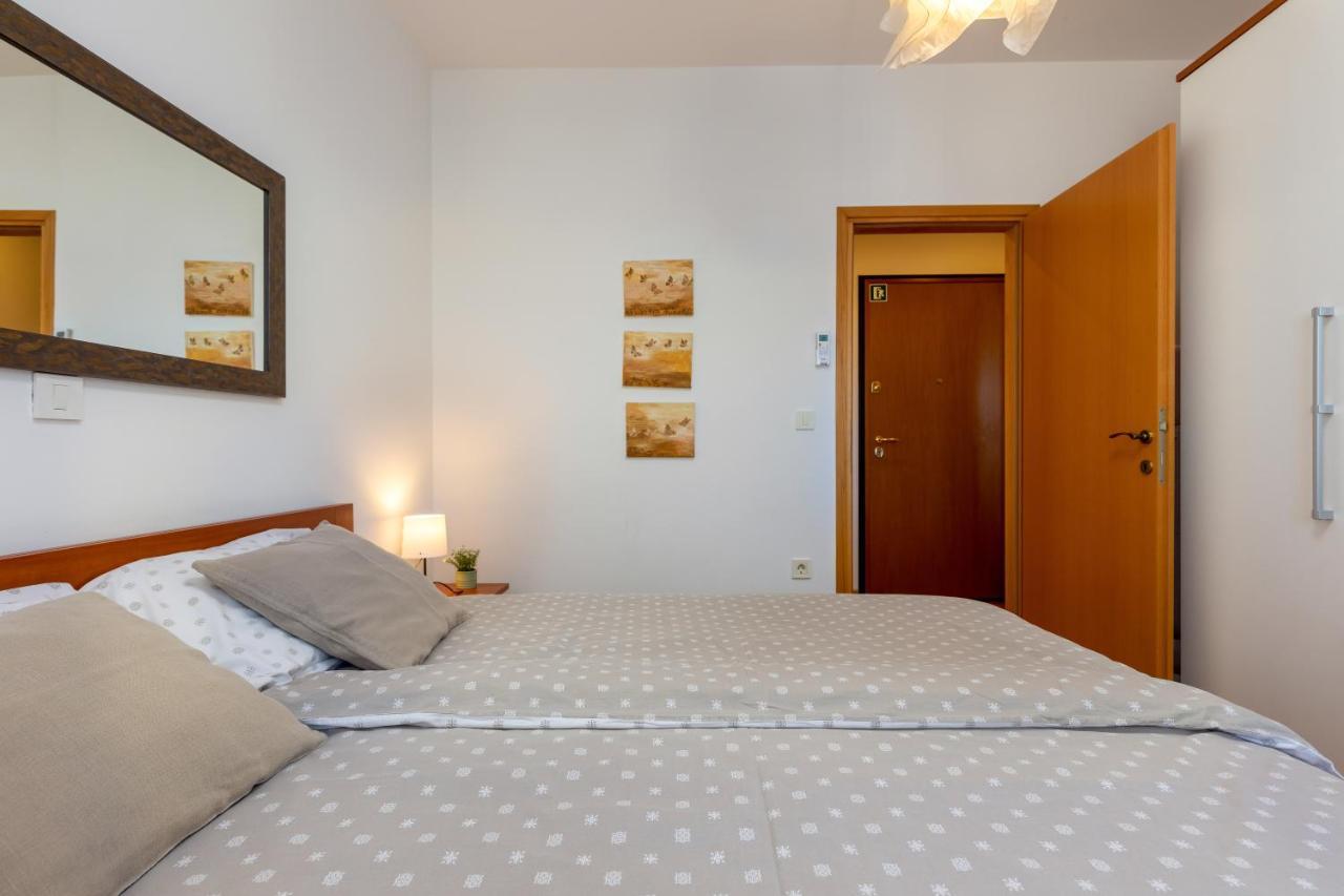 Duplex + Garage Apartment Rovinj Ngoại thất bức ảnh